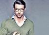 Hrithik Roshan ROASTS Tommy Hilfiger on Twitter for a genuine reason..