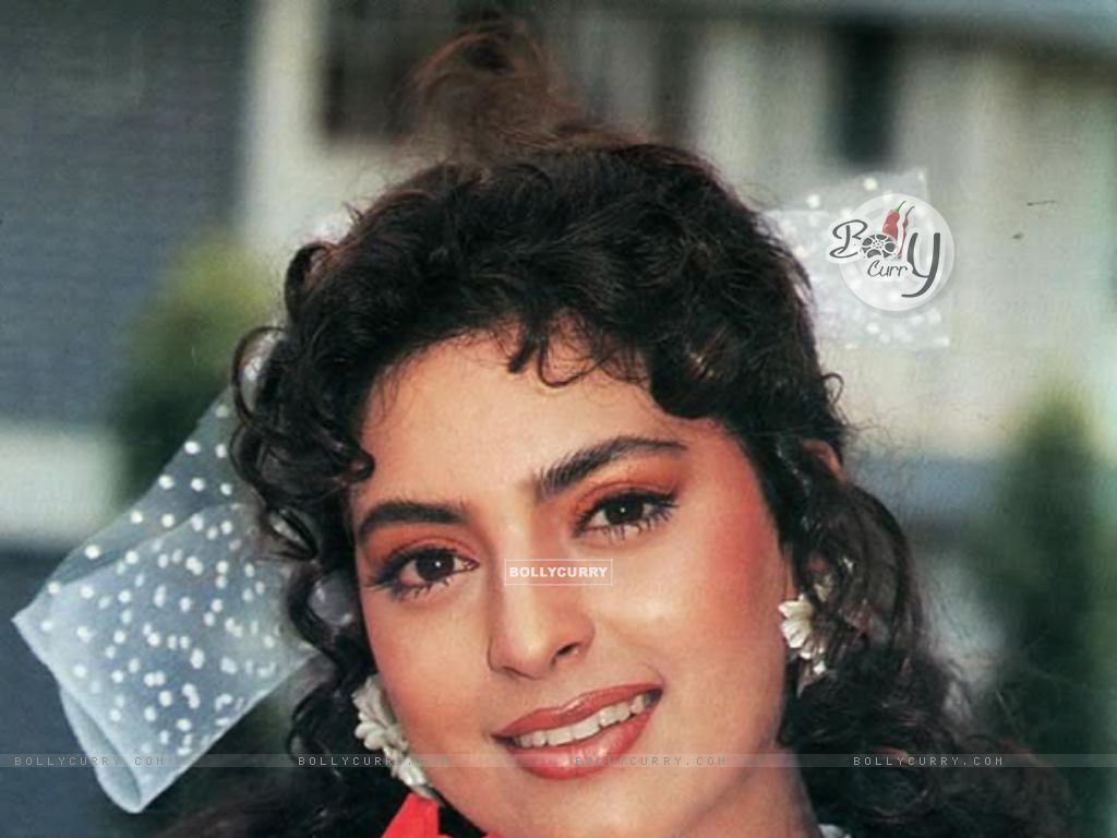 Juhi Chawla - Wallpaper Actress
