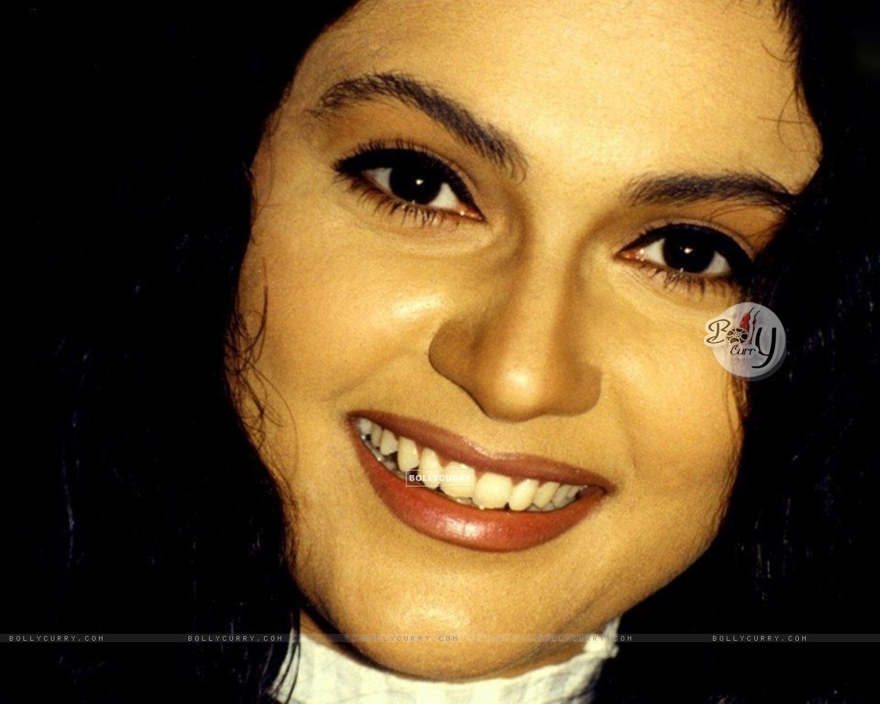 Gracy Singh - Wallpaper Actress