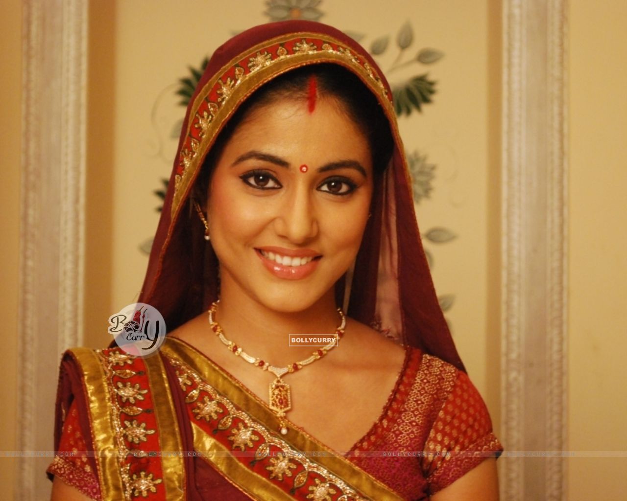 Wallpaper - Hina Khan as Akshara (41363) size:1280x1024