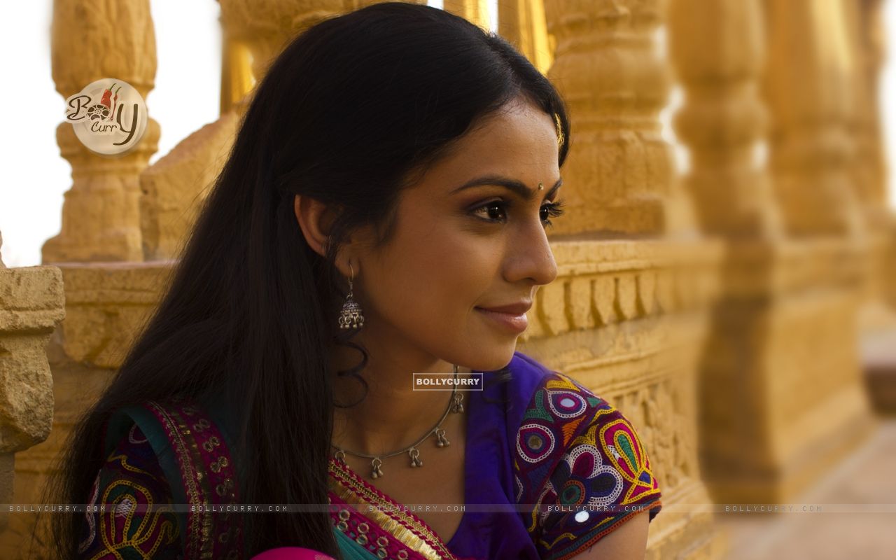 Mansi Parekh Wallpaper