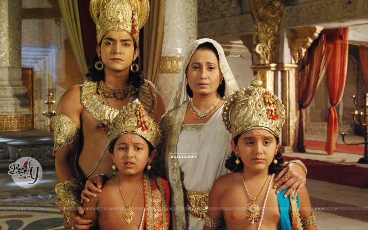 Wallpaper - Lord Ram with his sons, Luv and Kush, and his mother Kaushalya  (167659) size:1280x800