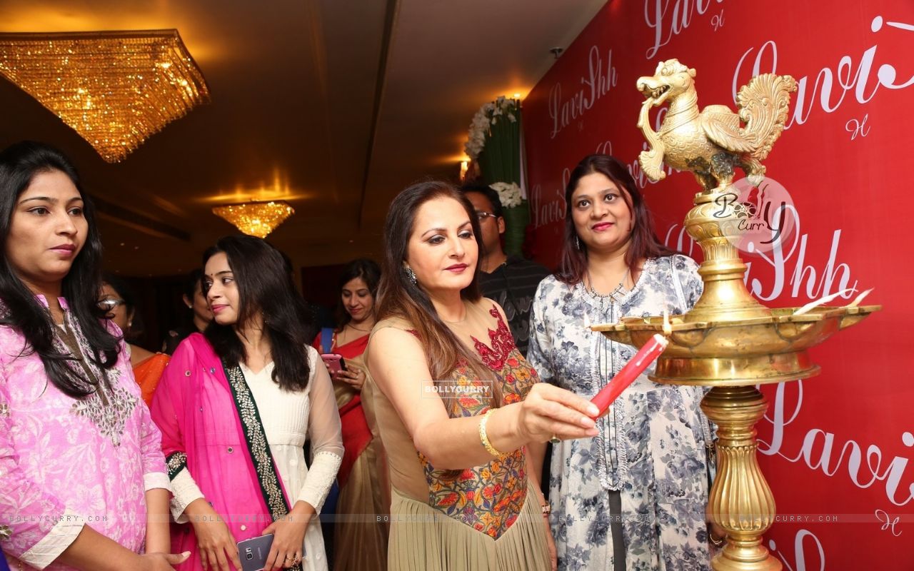Jaya Prada Inaugurates Lavish Exhibition | Jaya Prada Photo Gallery | 394280