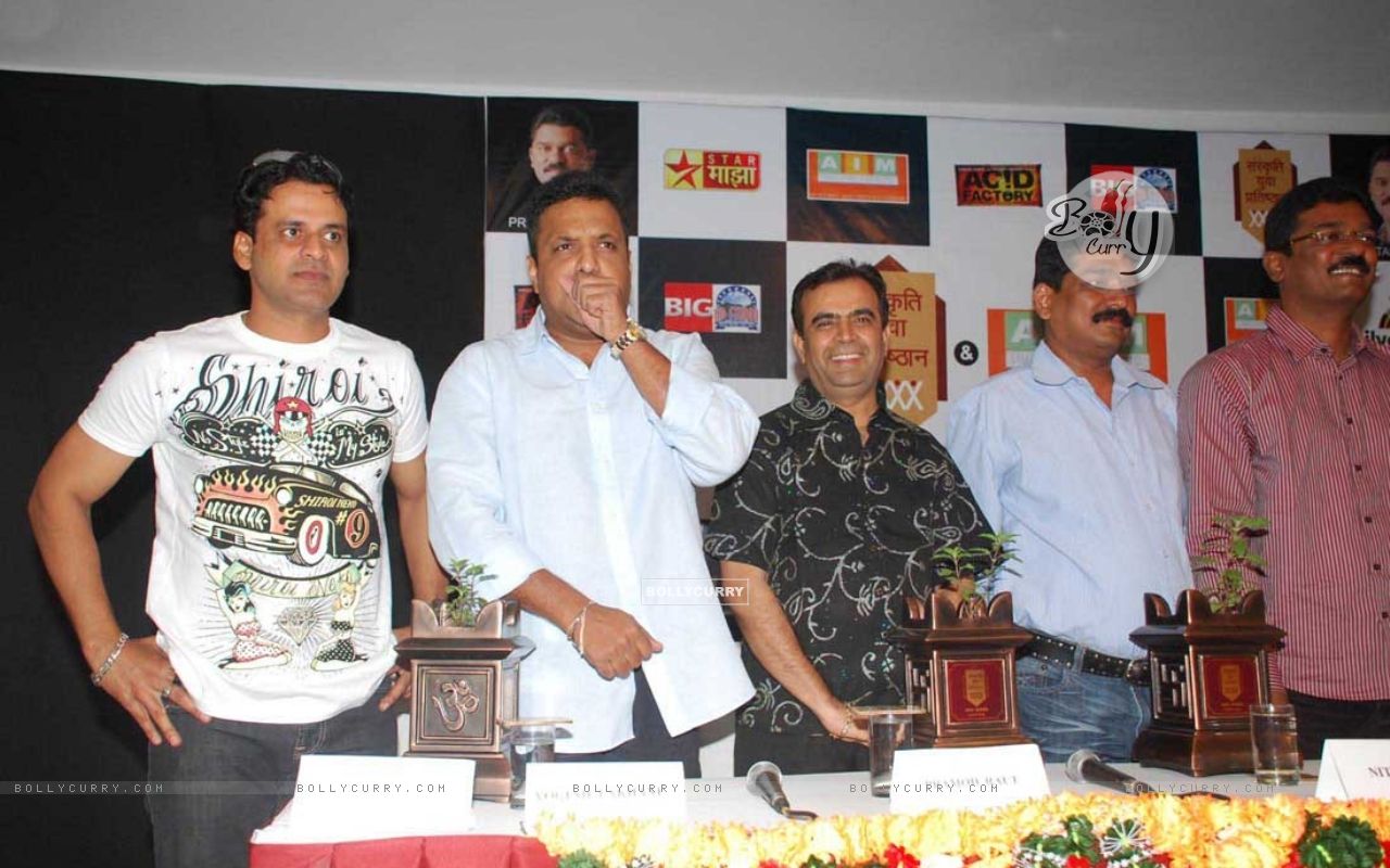  - 78687-manoj-bajpai-and-pratap-sarnaik-with-acid-factory-team-in-mumbai